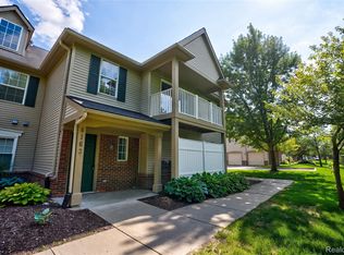 4163 Hampton Ridge Blvd, Howell, MI 48843