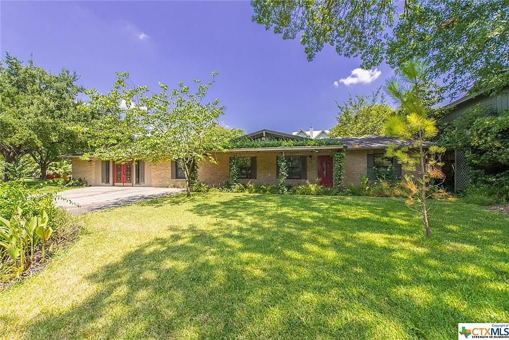 100 Trelawney St, Mcqueeney, TX 78123 Zillow