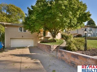 6120 Curtis Ave, Omaha, NE 68104