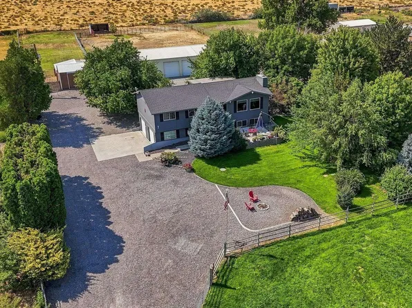 86512 N Harrington Rd, West Richland, WA 99353