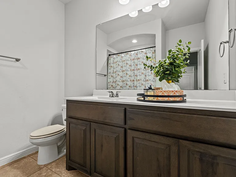 9108 Golden Hollow Ln — Photo 18