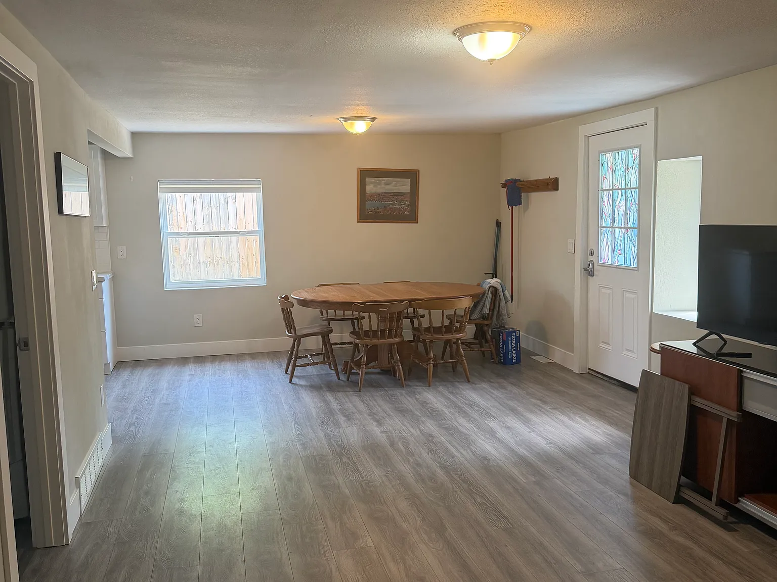 3 bed, 1500 sqft, $2,200 — Photo 3