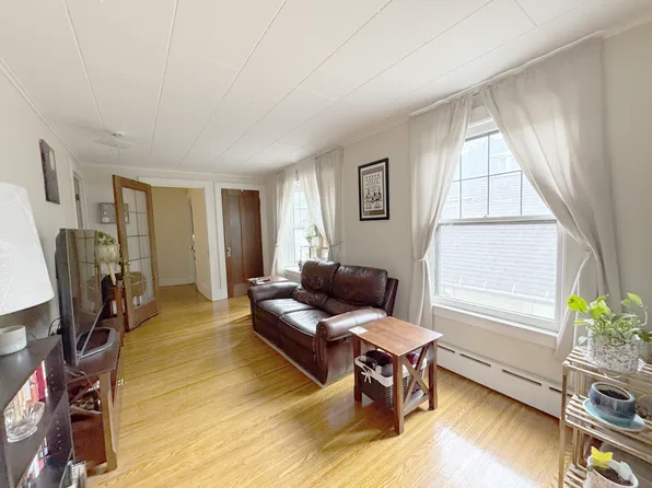114 Field St #2, Rochester, NY 14620