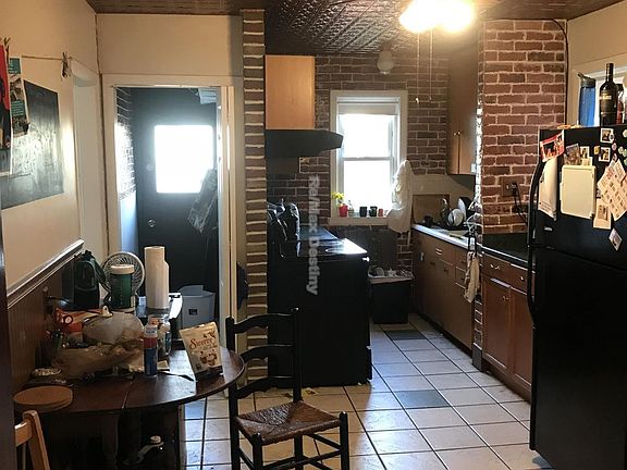141 George St. Medford (Tufts University) Shared Unit Phot