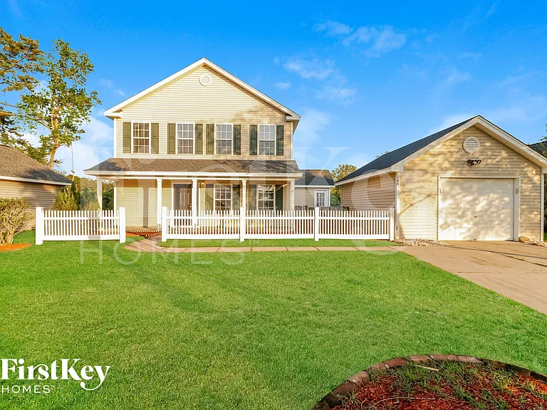 168 Jupiter Ln — Photo 1