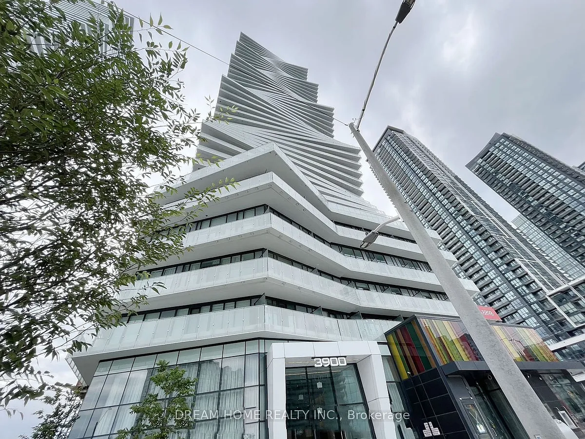 Photo 1 of 17 - 3900 Confederation Pkwy E #4705 - Mississauga, ON Primary Photo - 3900 Confederation Pkwy E #4705