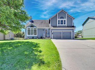 223 SW Seaside Sparrow St, Lees Summit, MO 64082