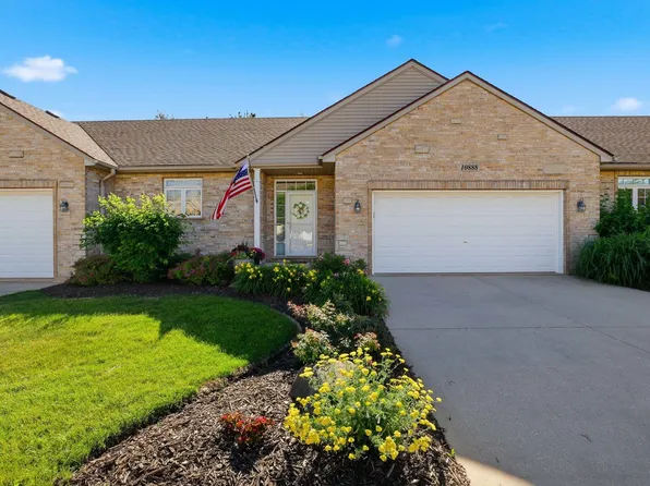 10888 Harry Dr, Huntley, IL 60142