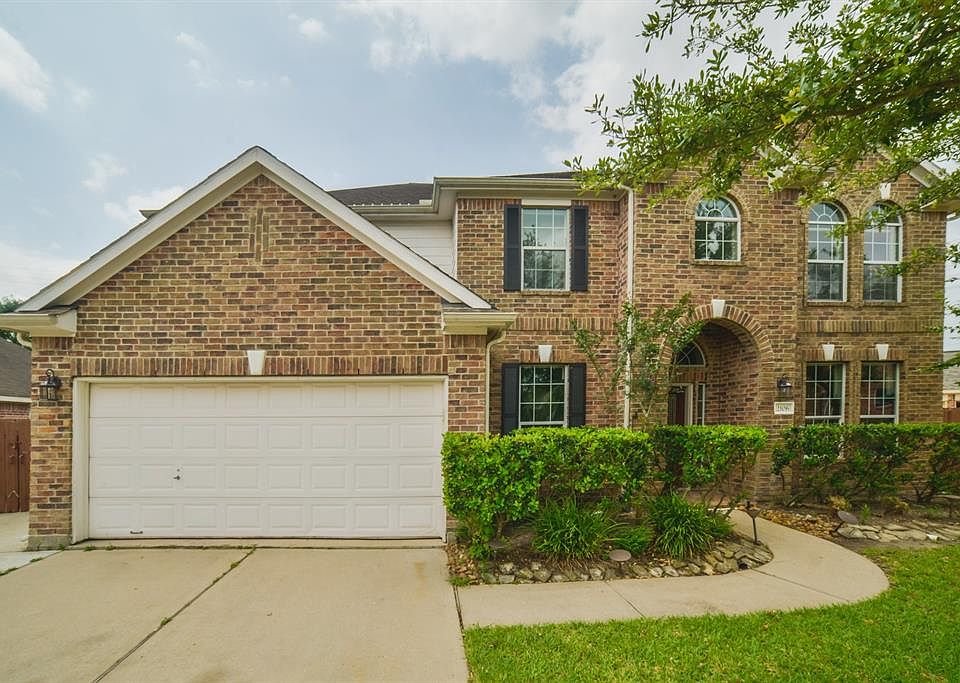 1st image of 2106 Canyon Lake Dr