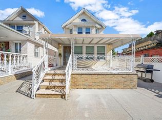 9427 208th St, Queens Village, NY 11428
