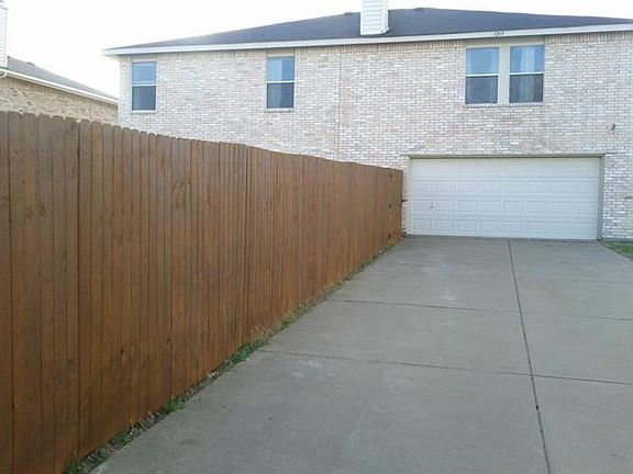 3rd image of 1268 Highview Dr