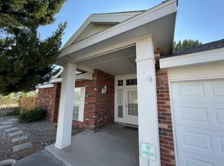 45 Juniper Ave, Los Lunas, NM 87031