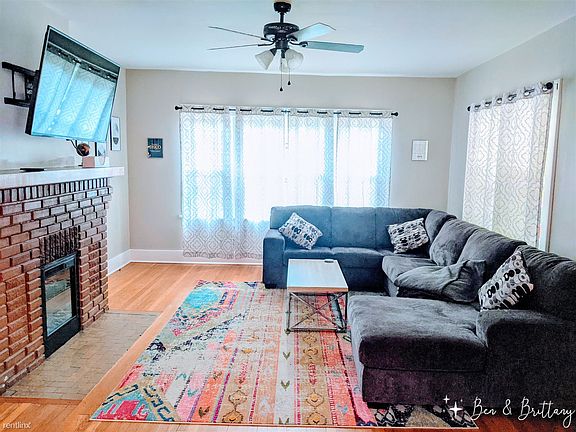 4. 330 N Holyoke, Living Room