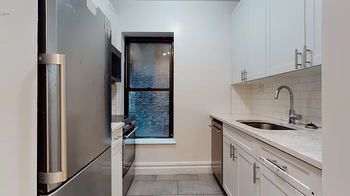 Rented by Bond New York | media 10