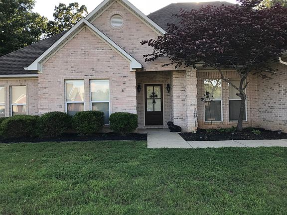 2nd image of 908 Bonnie Blue Dr