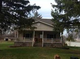 161 E Sheridan Line Rd, Peck, MI 48466