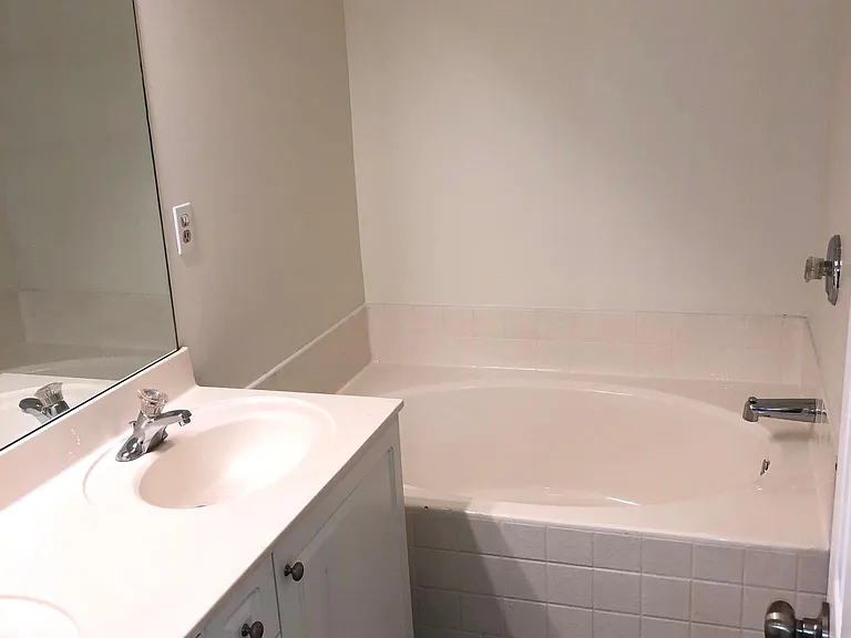 133 Lauren Wood Cir — Photo 21