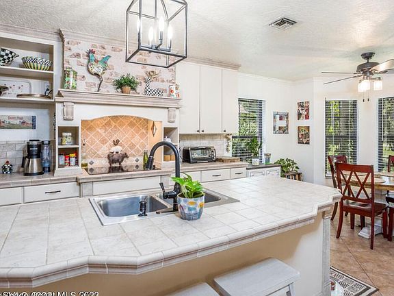 4th image of 3469 Wilderness Ln