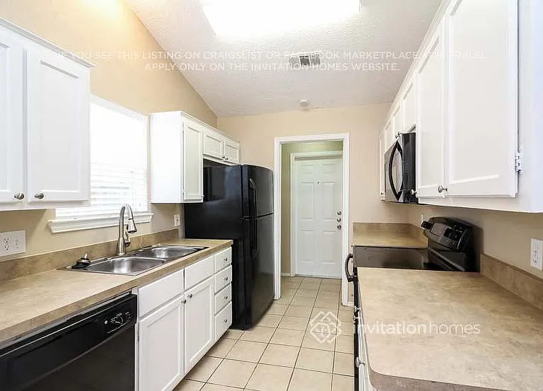 2704 N Bell Ave — Photo 8