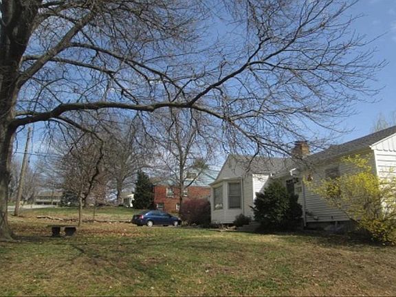 4th image of 1819 S Leslie Ave