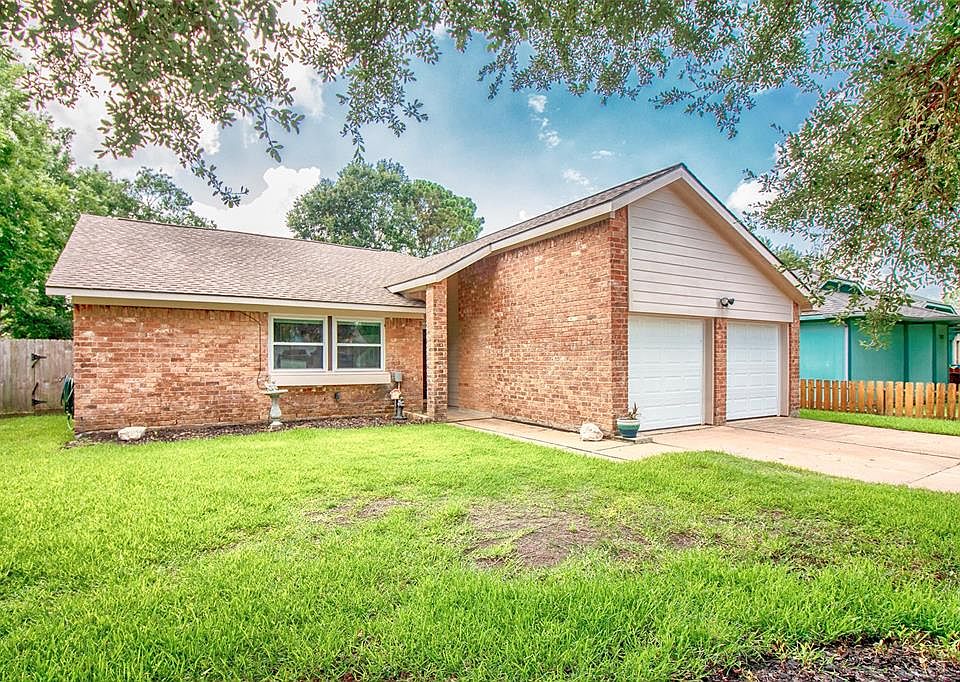1st image of 2909 Tarpon Dr