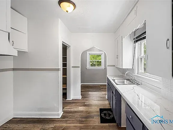 1838 Evansdale Ave — Photo 12