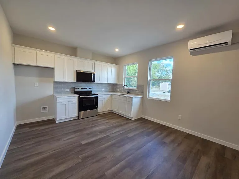 265 Hummingbird Way #B — Photo 4