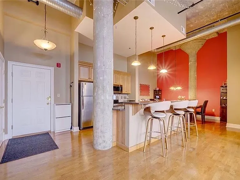 33 Mechanic St #219 — Photo 1