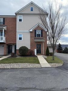 7170 Pioneer Dr, Macungie, PA, 18062