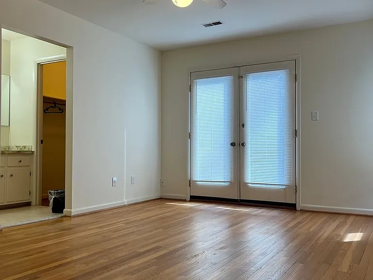 8 Butler Pl — Photo 39