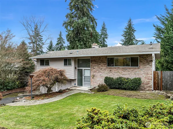 906 Forrest Park Drive, Fircrest, WA 98466