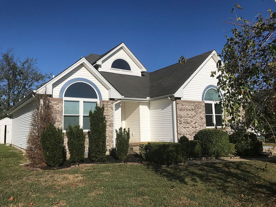1st image of 104 Hidden Forest Ln