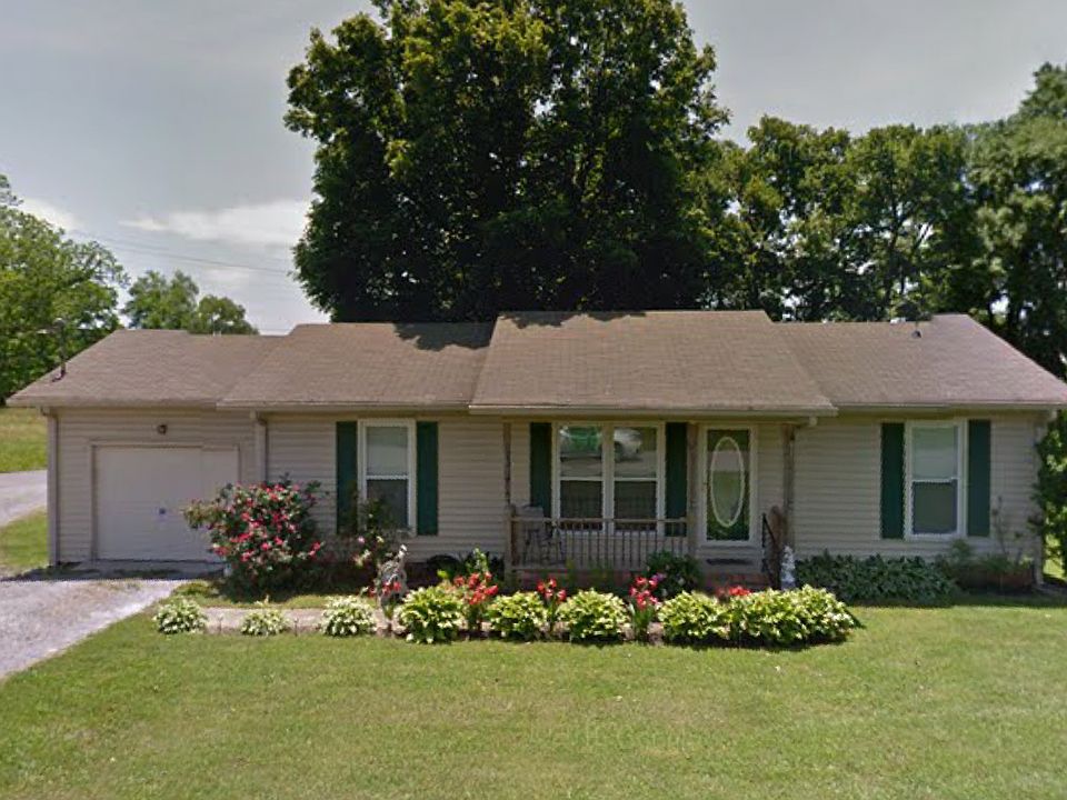1st image of 898 Railroad Ave