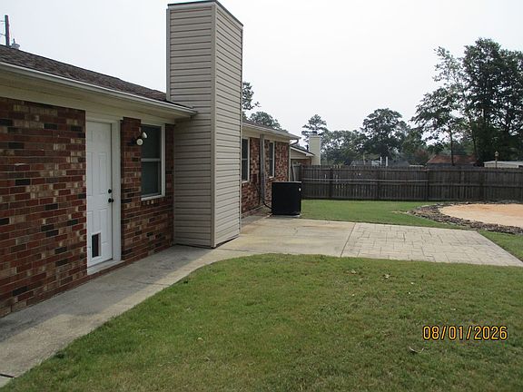 4th image of 616 Langley Ct