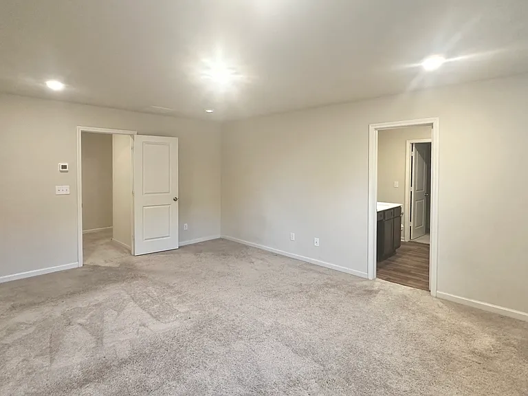 916 Independence Ave — Photo 23
