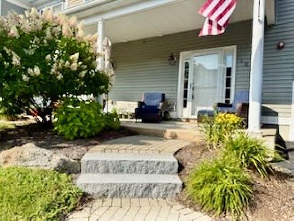 3rd image of 105 Woodview Way #1