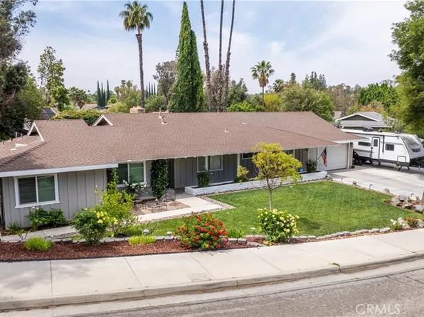 1544 Bellefontaine Dr, Riverside, CA 92506