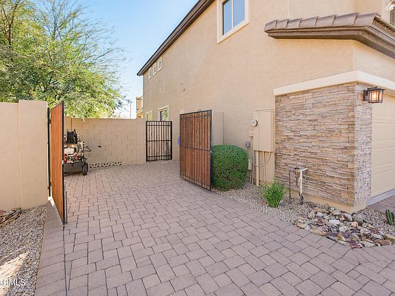3rd image of 33107 N 40TH Place