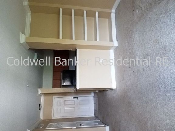 2nd image of 202 E South St Unit 5038