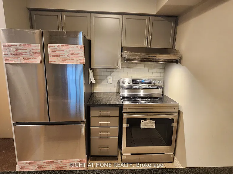 70 Town Centre Ct #407 — Photo 6