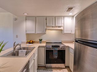 3301 Monroe St NE UNIT B17, Albuquerque, NM 87110