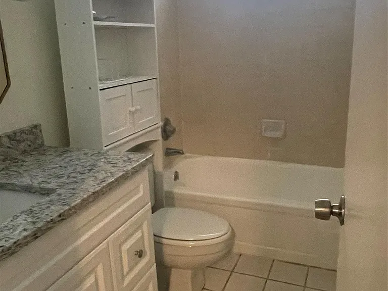 5412 Village Green Dr — Photo 13