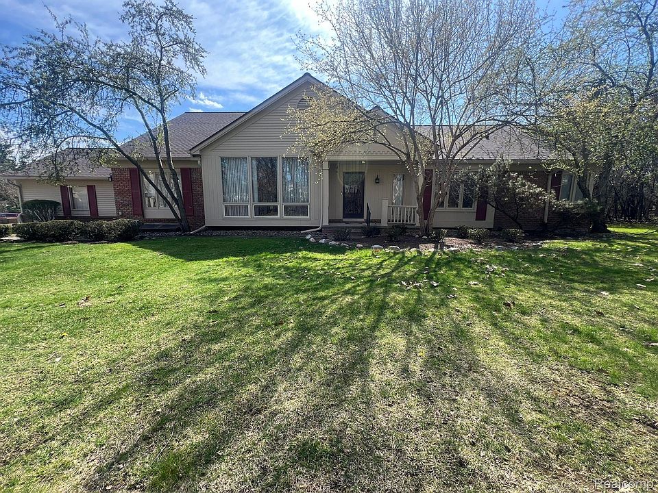 1st image of 6964 Pebble Park Cir