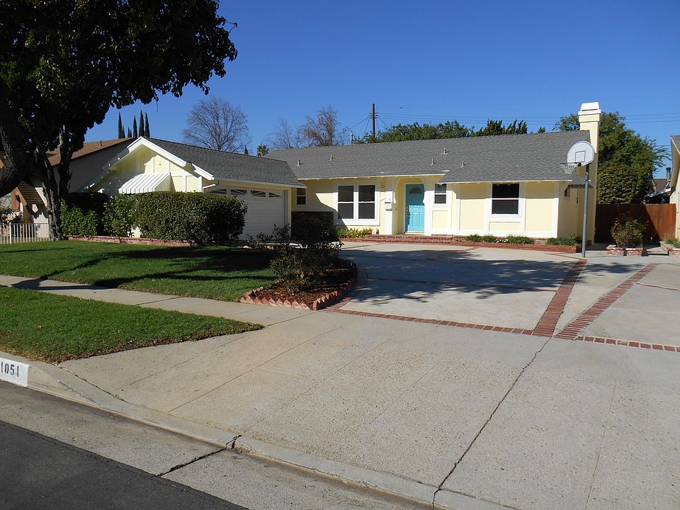 1st image of 21051 Hemmingway St