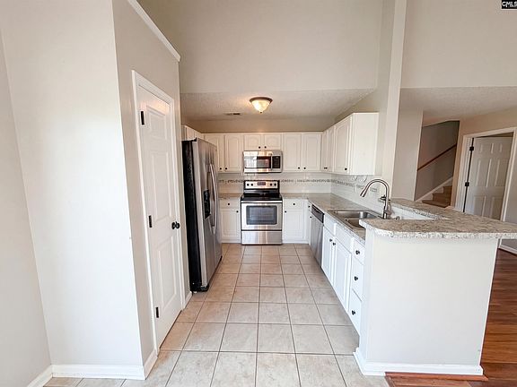 2nd image of 132 Grafton Ln