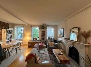 39 7th Ave #2, Brooklyn, NY 11217