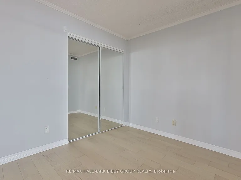 410 Queens Quay W #1103 — Photo 20