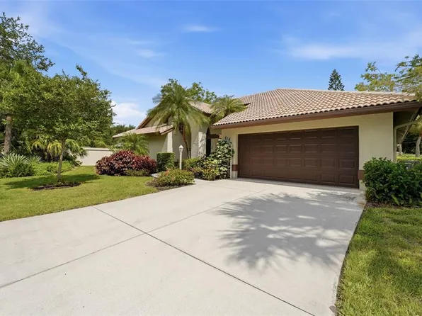 215 Carriage House Ln #215, Nokomis, FL 34275