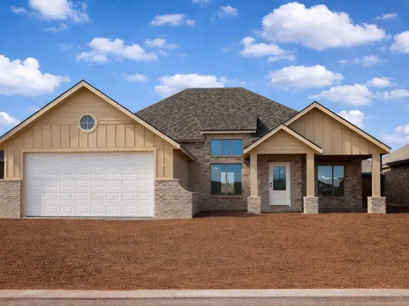 1007 N 5th St, Wolfforth, TX 79382
