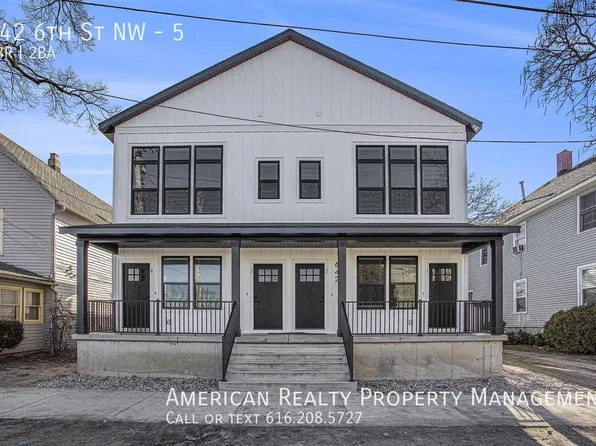 642 6th St NW, Grand Rapids, MI